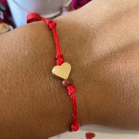 Hello Kitty 🐱 Love ❤️ Healings Box kit - Picture 4 of 15